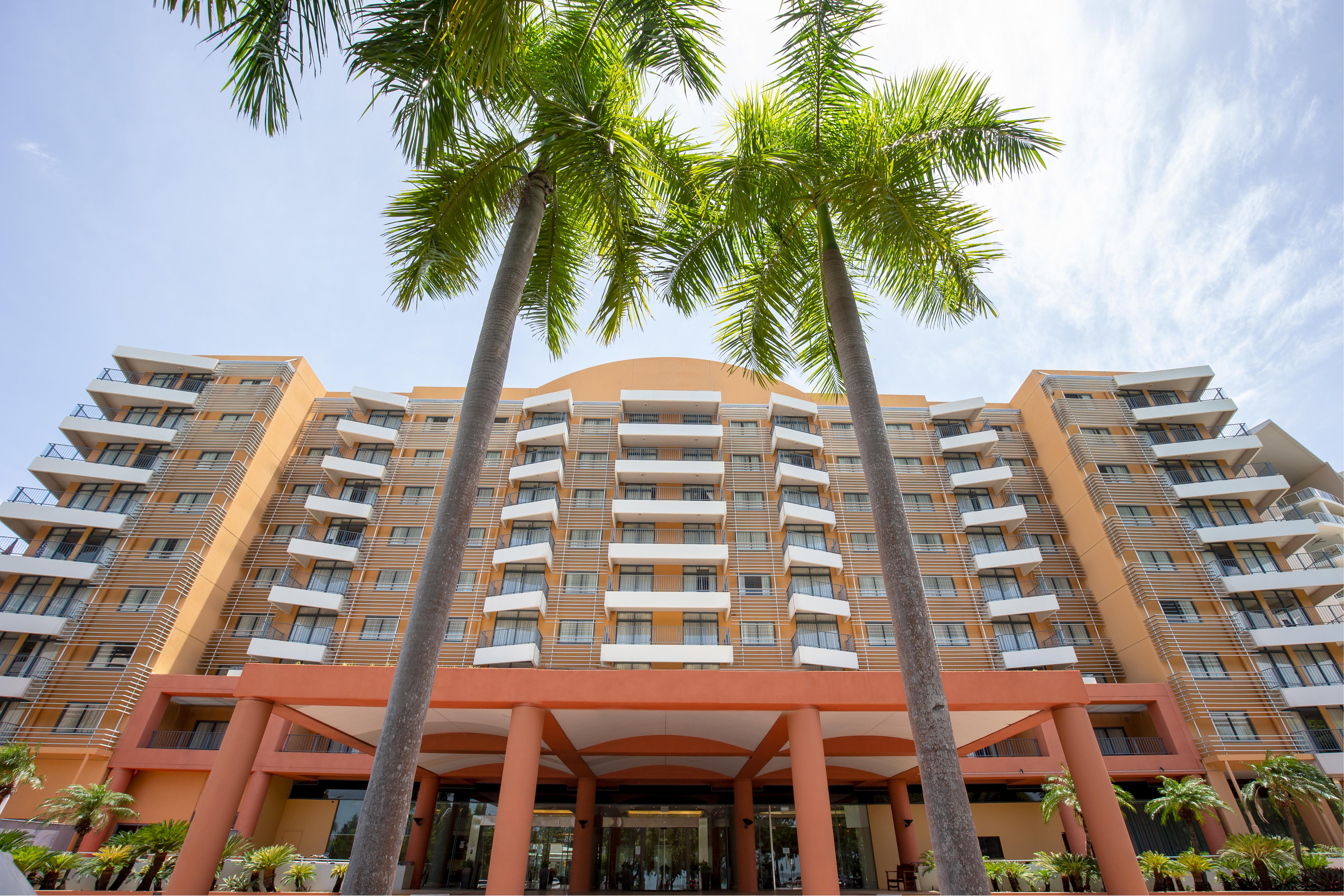 Mantra On The Esplanade Aparthotel Даруин Екстериор снимка