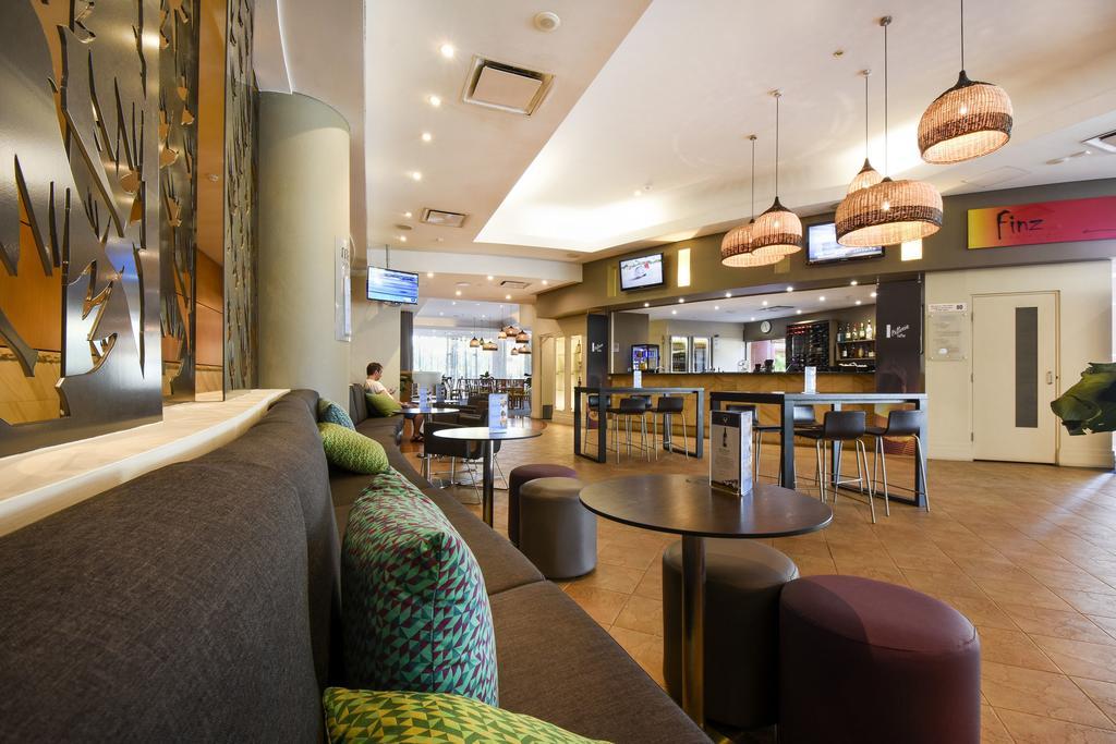 Mantra On The Esplanade Aparthotel Даруин Екстериор снимка