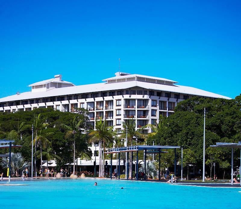 Mantra On The Esplanade Aparthotel Даруин Екстериор снимка